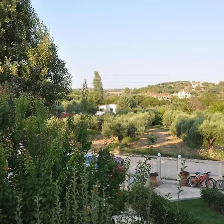 Calm & Airy House In Prázdninový dům Nikiti (Sithonia)