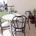 Calm & Airy House In *