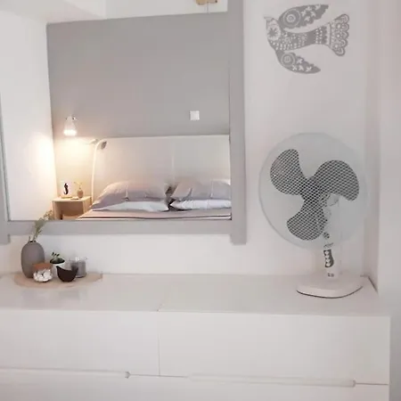 Calm & Airy House In Nikiti (Sithonia)