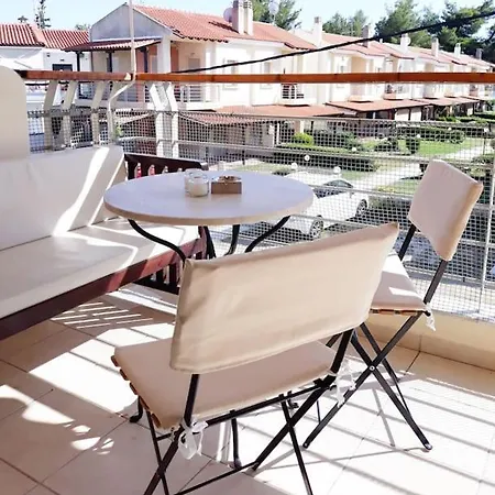 Calm & Airy House In Nikiti (Sithonia)