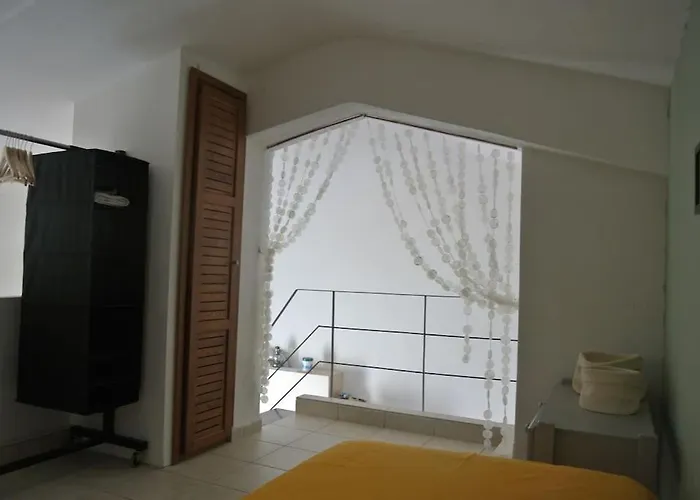 Calm & Airy House In Dom wakacyjny *