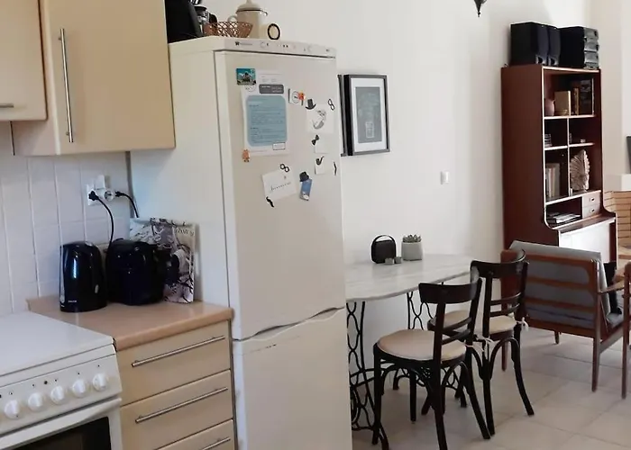 Dom wakacyjny Calm & Airy House In Nikiti (Sithonia)